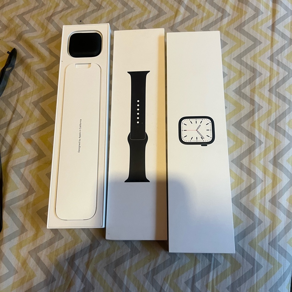 Apple Watch - Picture 3 of 4